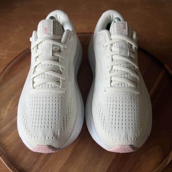Brooks Women Ghost Max 2 1204201B190 Beige Running Shoes Sneakers Size 6.5 - Picture 11 of 16